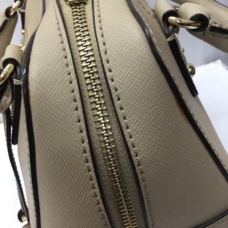 マイケルコース MICHAEL KORS ハンドバッグ ハンドバッグ 35S7GD251L 2WAY ショルダー ロゴ、文字 ベージュ / ベージュ / X 金 / ゴールド /  レディース USED 古着 中古 10106300