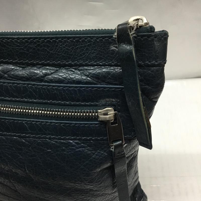 バレンシアガ BALENCIAGA クラッチバッグ、パーティバッグ クラッチバッグ、パーティバッグ セカンドバッグ 無地 紺 / ネイビー /  メンズ USED 古着 中古 10106483