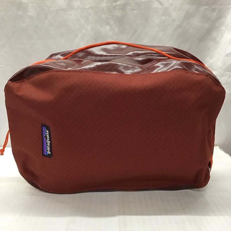 パタゴニア patagonia バッグ バッグ STY49370FA16 ブラックホール キューブ ポーチ ロゴ、文字 ボルドー / ボルドー /  メンズ USED 古着 中古 10118885