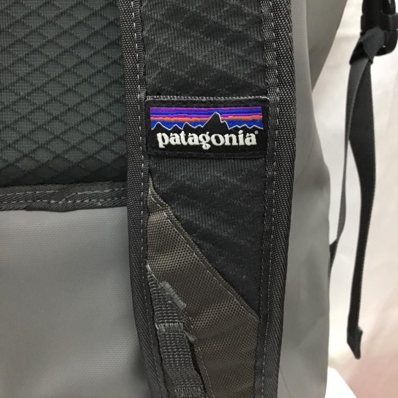 パタゴニア patagonia リュックサック、デイパック リュックサック、デイバッグ STY49225SP ストームフロントロールトップパック ロゴ、文字 灰 / グレー /  メンズ USED 古着 中古 10110530