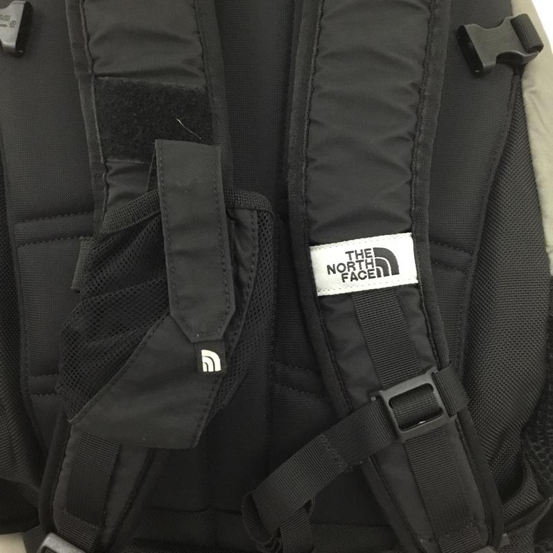 ザノースフェイス THE NORTH FACE リュックサック、デイパック リュックサック、デイバッグ NM07450 RECON バックパック ロゴ、文字 黒 / ブラック / X 灰 / グレー /  メンズ USED 古着 中古 10146487