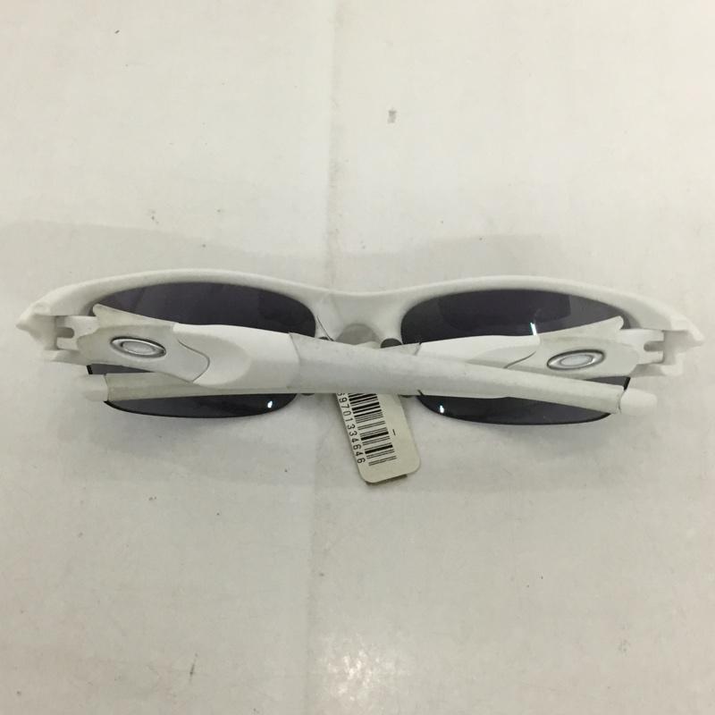 オークリー OAKLEY めがね・サングラス サングラス 26-221J FLAK JACKET スポーツサングラス ミラーレンズ ロゴ、文字 白 / ホワイト /  メンズ USED 古着 中古 10129362