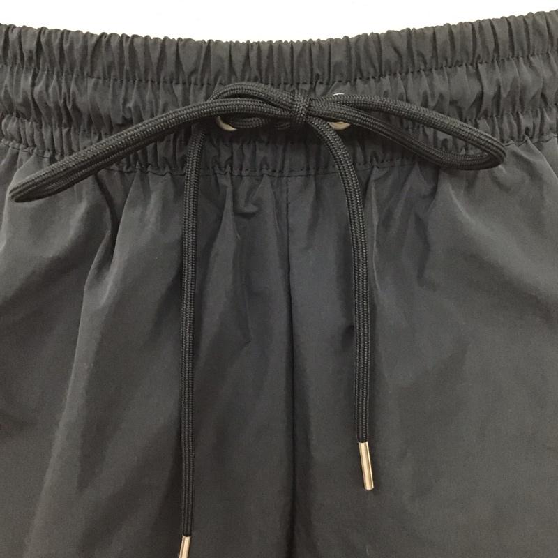 ナイキ NIKE パンツ ショートパンツ fb7870-010 ASMNKSWOOSHWVNSHORT ショートパンツ ハーフパンツ M ロゴ、文字 黒 / ブラック /  メンズ USED 古着 中古 10111492