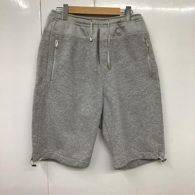 コスチュームナショナルオム CoSTUME NATIONAL HOMME パンツ ショートパンツ ハーフパンツ ショートパンツ カジュアルパンツ 44 無地 灰 / グレー /  メンズ USED 古着 中古 10114665
