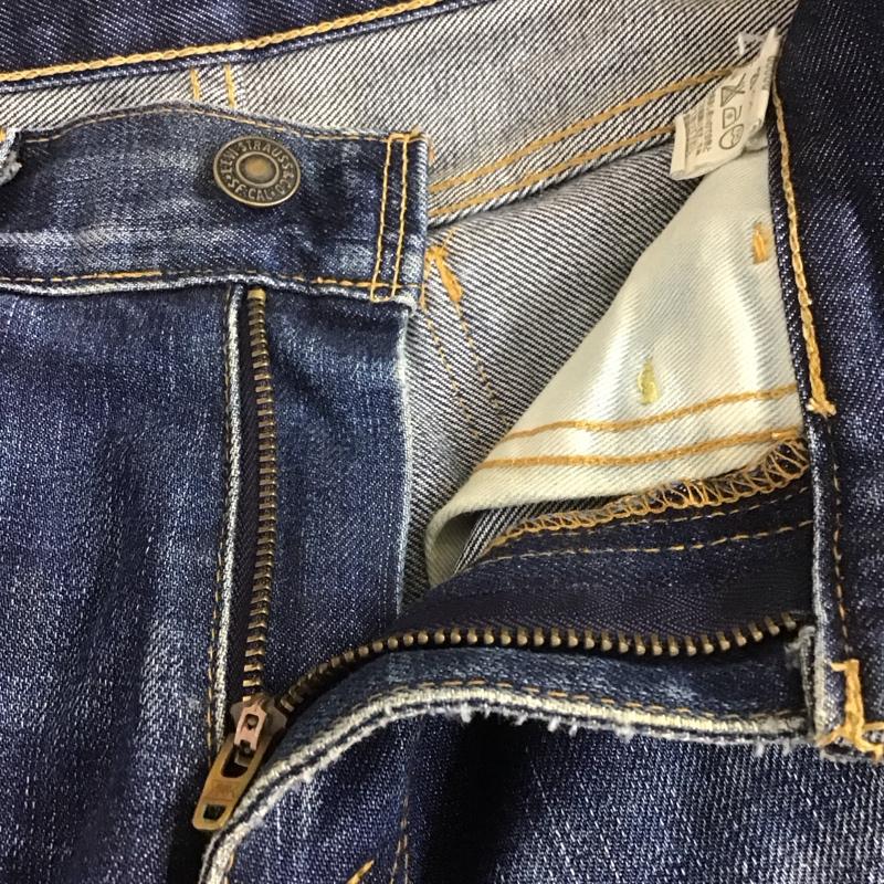 リーバイス Levi s パンツ デニム、ジーンズ 68606 1968年復刻モデル 29インチ 29インチ 無地 青 / ブルー /  メンズ USED 古着 中古 10106913