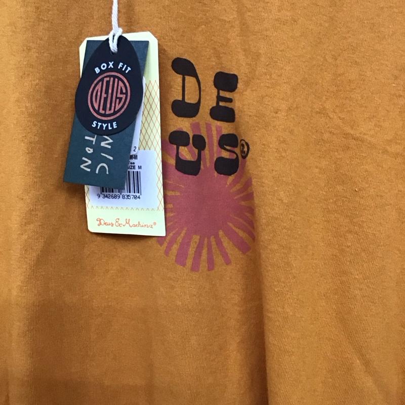 デウスエクスマキナ DEUS EX MACHINA Tシャツ 半袖 dmp238715b 半袖Tシャツ プリントTシャツ M プリント 橙 / オレンジ /  メンズ USED 古着 中古 10130741