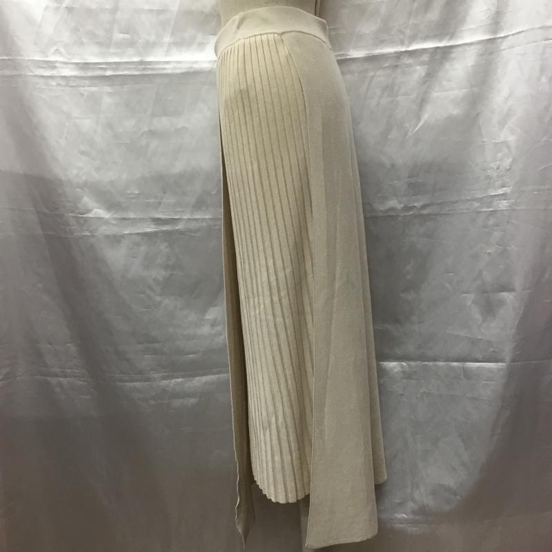 ナチュラルビューティーベーシック NATURAL BEAUTY BASIC スカート ロングスカート 017-0147900 ロングスカート フレアスカート S 無地 オフホワイト / オフホワイト /  レディース USED 古着 中古 10112219