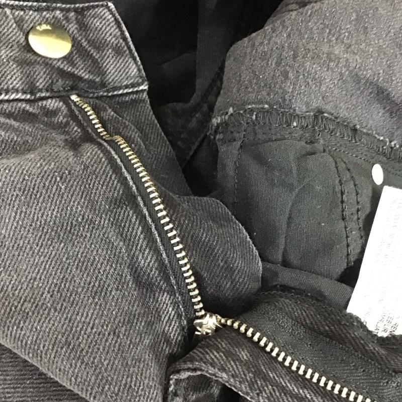 ザラ ZARA パンツ デニム、ジーンズ 6147 195 800 ストレート ハイウエスト スタッズ ビーズ カットオフ 無地 黒 / ブラック /  レディース USED 古着 中古 10120873
