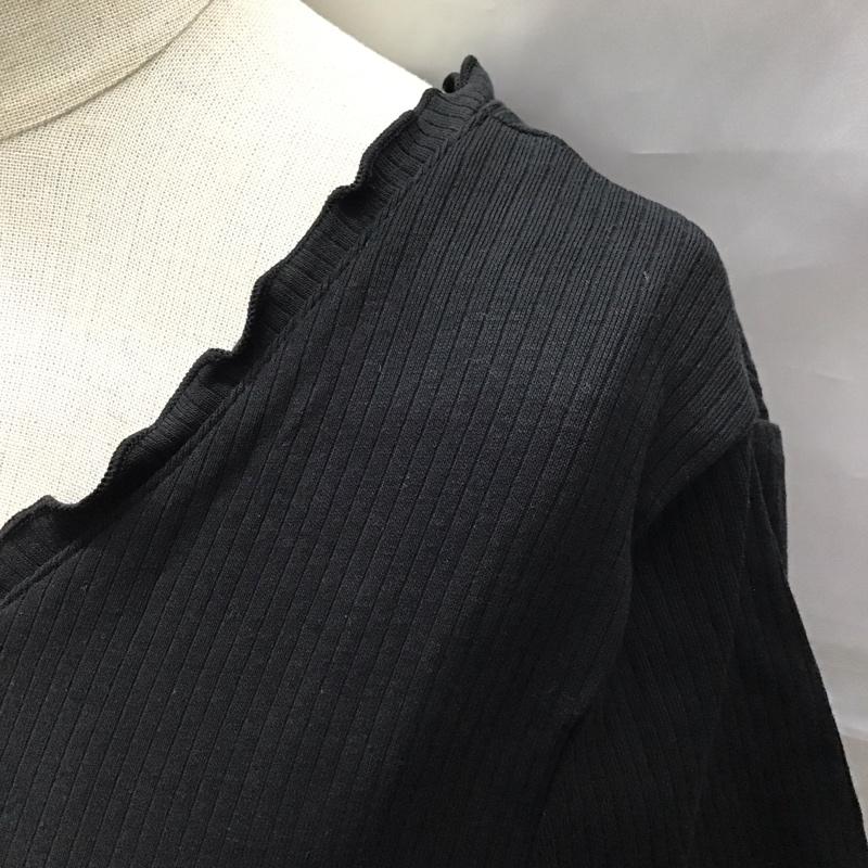 ゲス Guess カットソー 半袖 半袖カットソー ニットカットソー Vネックカットソー XS ロゴ、文字 黒 / ブラック /  レディース USED 古着 中古 10116354
