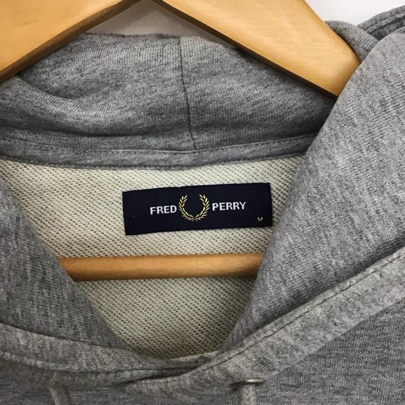 フレッドペリー FRED PERRY パーカー 長袖 長袖パーカー プルオーバーパーカー スウェット M ロゴ、文字 灰 / グレー /  メンズ USED 古着 中古 10147314