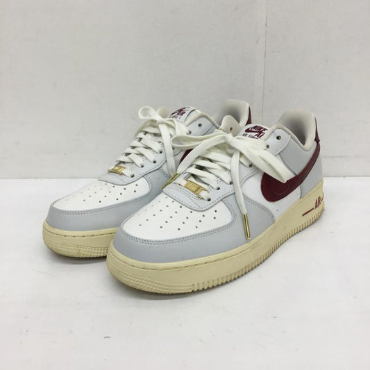 ナイキ NIKE スニーカー スニーカー WMNS AIR FORCE 1  07 SE PHOTON DUST DV7584-001 27.0cm ロゴ、文字 白 / ホワイト / X 灰 / グレー / X えんじ / ワインレッド /  メンズ USED 古着 中古 10129904