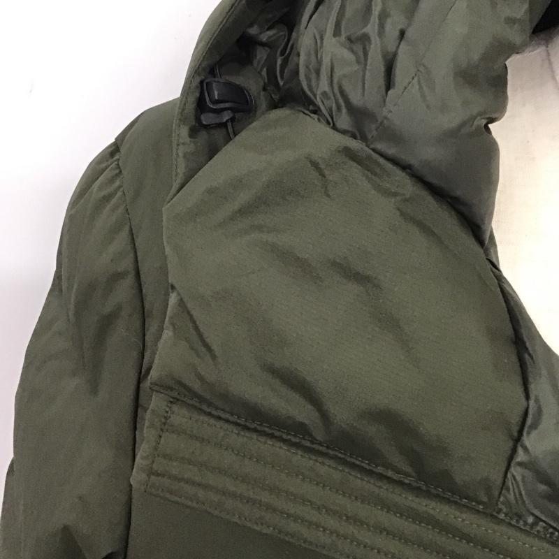 ユニクロ UNIQLO ジャケット、上着 ジャケット、ブレザー 311-400511 シームレスダウンパーカ M 無地 カーキ / カーキ /  メンズ USED 古着 中古 10120191