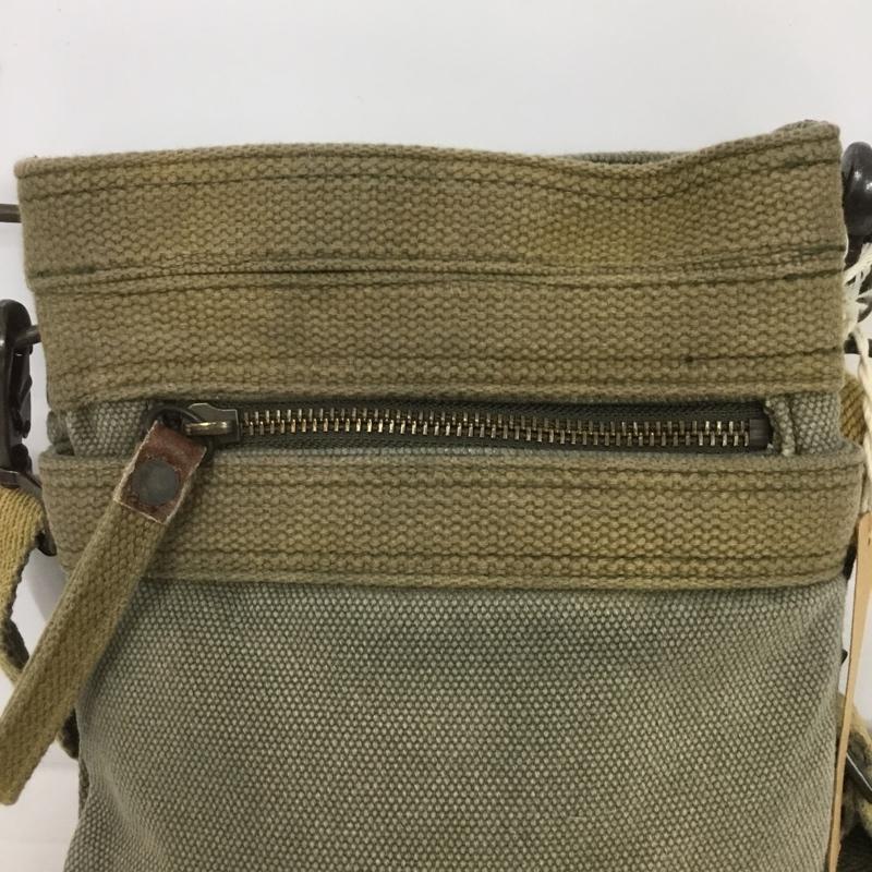 ディーゼル DIESEL ショルダーバッグ ショルダーバッグ ミリタリー タグ付き ロゴ、文字 カーキ / カーキ /  メンズ USED 古着 中古 10132722