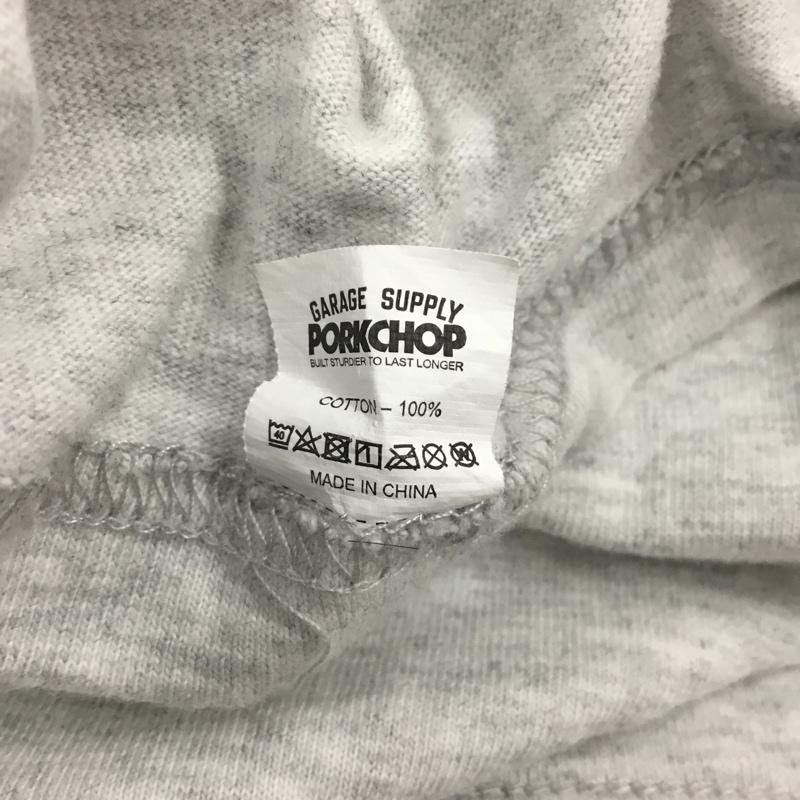 ポークチョップガレージサプライ PORKCHOP GARAGE SUPPLY Tシャツ 半袖 半袖カットソー プリントTシャツ クルーネックカットソー XL ロゴ、文字 灰 / グレー /  メンズ USED 古着 中古 10113869