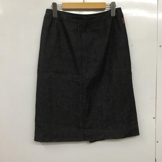 バーバリー BURBERRY スカート ひざ丈スカート 40 無地 黒 / ブラック /  レディース USED 古着 中古 10145021