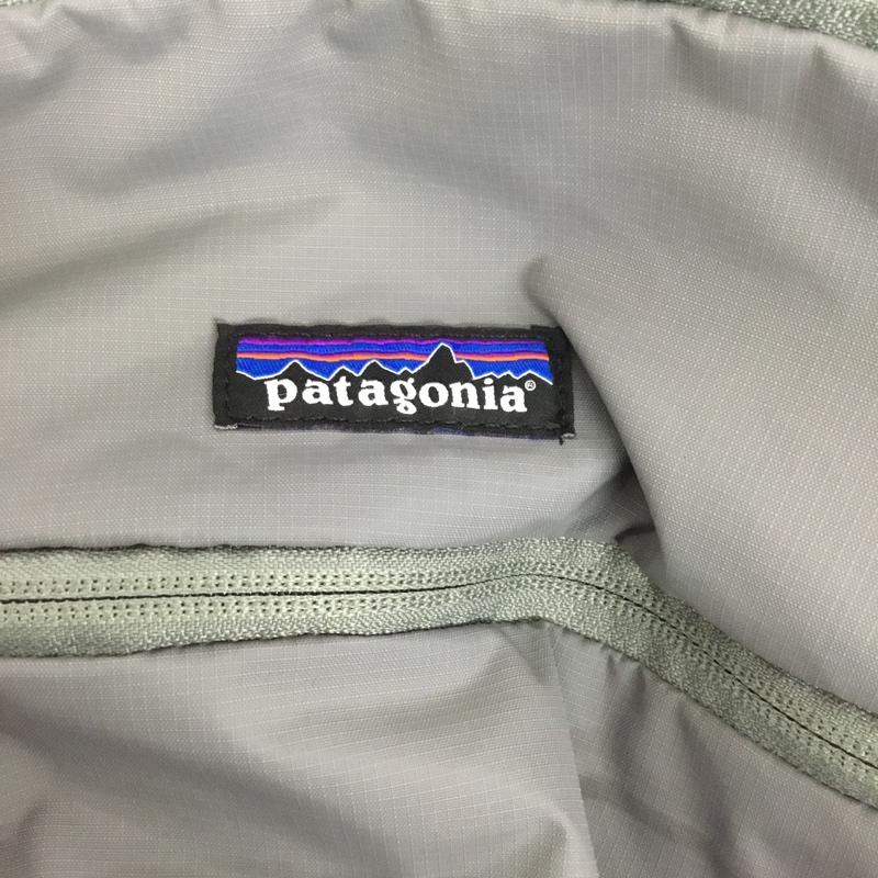 パタゴニア patagonia リュックサック、デイパック リュックサック、デイバッグ 48905SP22 アルトヴィアパック22L ロゴ、文字 灰 / グレー /  メンズ USED 古着 中古 10143552