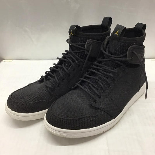 ナイキ NIKE スニーカー スニーカー 844700-132 AIR JORDAN 1 RETRO ULTRA HIGH 28.5cm 28.5cm ワンポイント 黒 / ブラック / X 白 / ホワイト /  メンズ USED 古着 中古 10116440