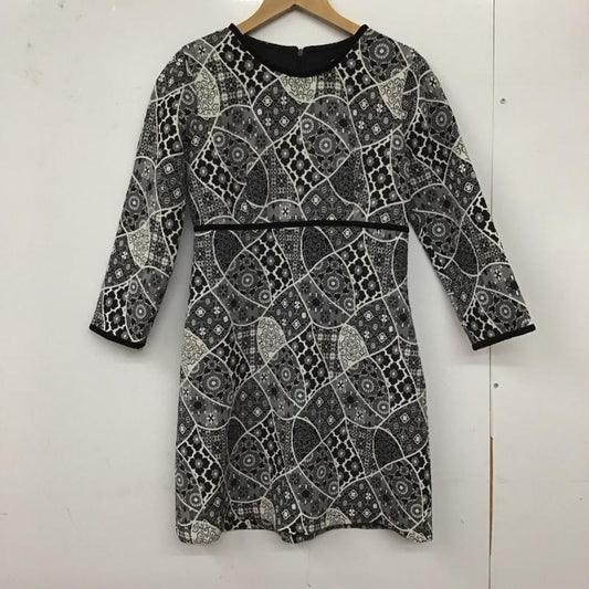 ザラ ZARA TRAFALUC ワンピース ひざ丈スカート 長袖ワンピース ロングワンピース ストレッチ S 総柄 白 / ホワイト / X 黒 / ブラック /  レディース USED 古着 中古 10128899