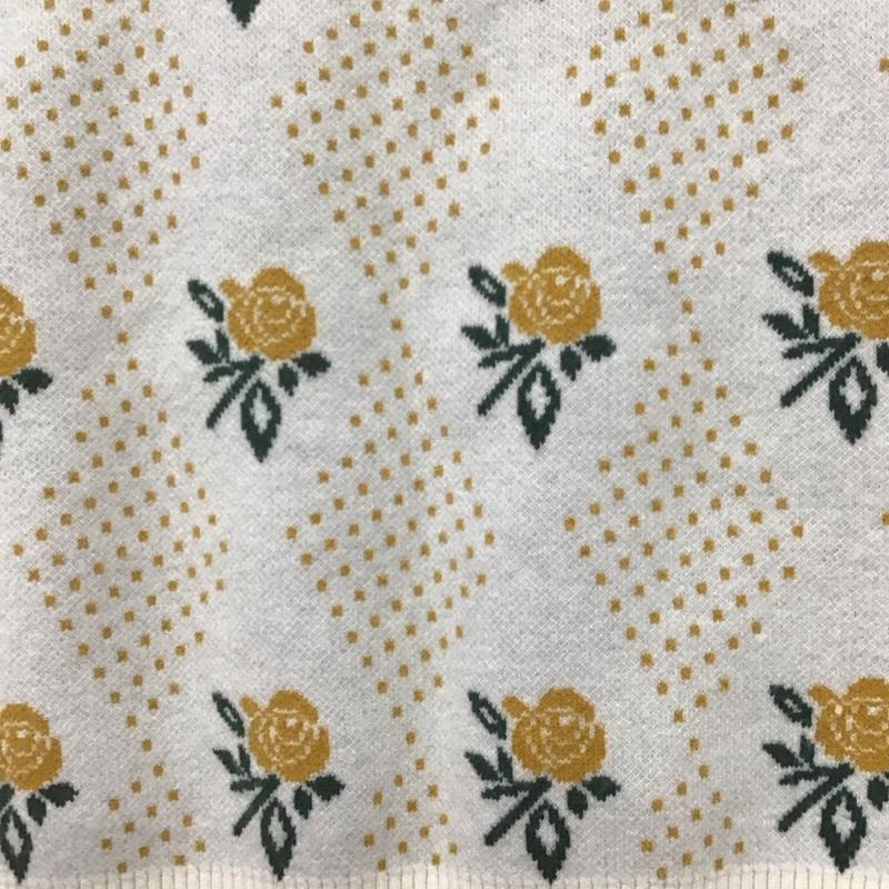 ダブルクローゼット w closet ベスト ベスト 332427 ニットベスト プルオーバー 花柄 黄 / イエロー / X オフホワイト / オフホワイト /  レディース USED 古着 中古 10146411