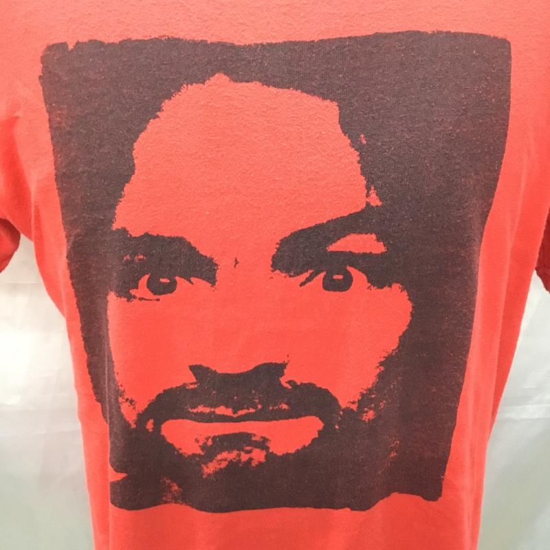 古着 USED Tシャツ 半袖 半袖カットソー プリントTシャツ クルーネックカットソー ヘルタースケルター チャールズマンソン M プリント 赤 / レッド /  メンズ USED 古着 中古 10114139