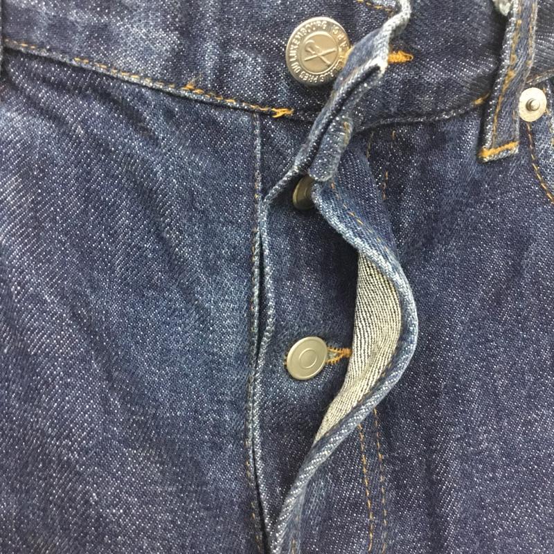 アーペーセー A.P.C. パンツ デニム、ジーンズ 日本製 ボタンフライ 32 ロゴ、文字 インディゴ / インディゴ /  メンズ USED 古着 中古 10115647