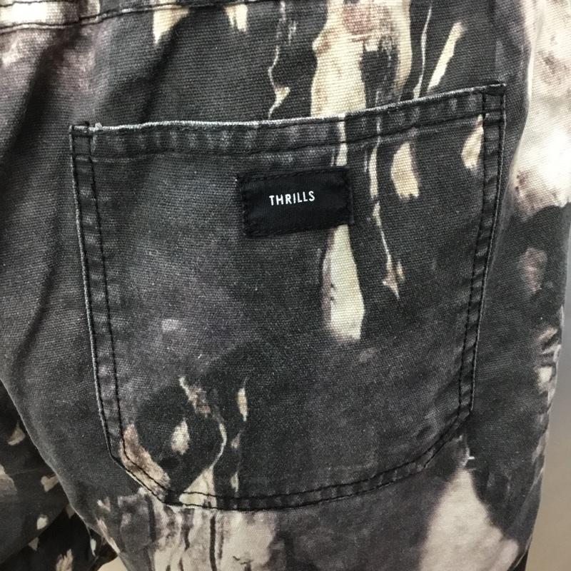 スリルズ THRILLS パンツ ショートパンツ ショートパンツ ハーフパンツ カジュアルパンツ タイダイ 32インチ 総柄 マルチカラー / マルチカラー /  メンズ USED 古着 中古 10117537