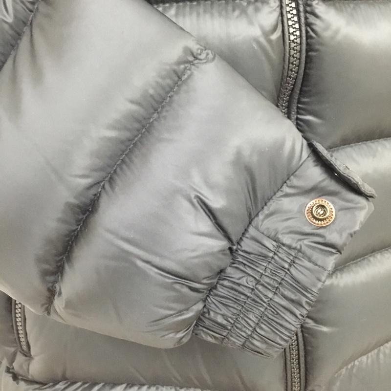 モンクレール MONCLER ジャケット、上着 ジャンパー、ブルゾン ジップアップジャケット ダウンジャケット カジュアルジャケット アウター 5 無地 黒 / ブラック /  メンズ USED 古着 中古 10109511