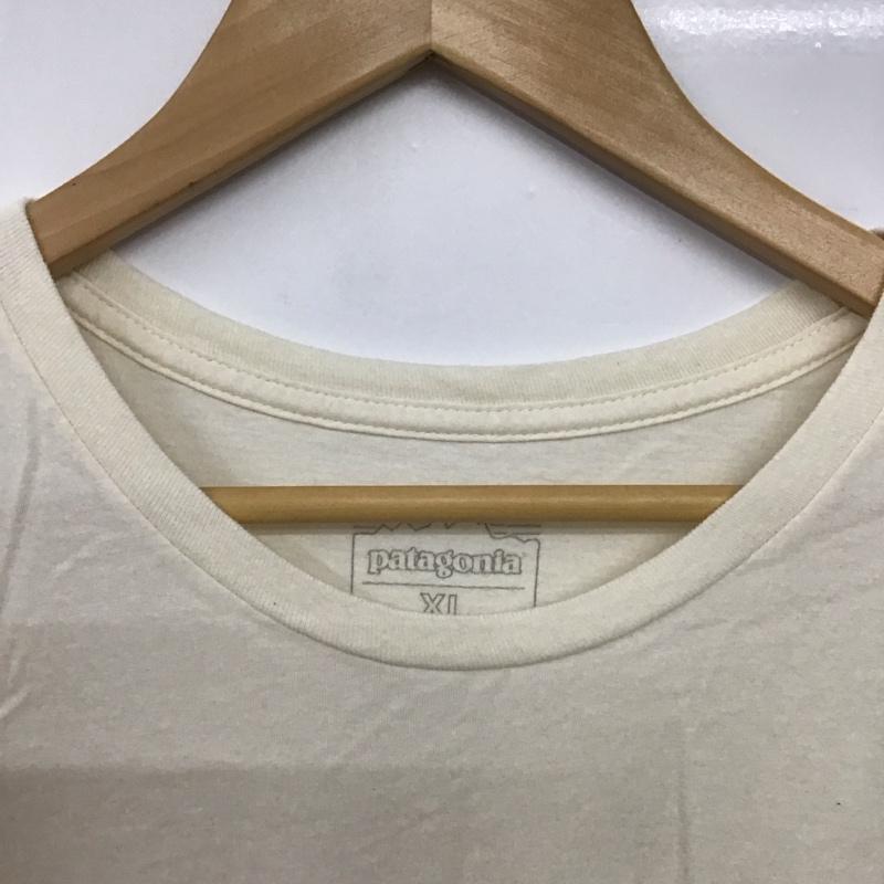 パタゴニア patagonia Tシャツ 半袖 XL ロゴ、文字 X プリント アイボリー / アイボリー /  メンズ USED 古着 中古 10143300