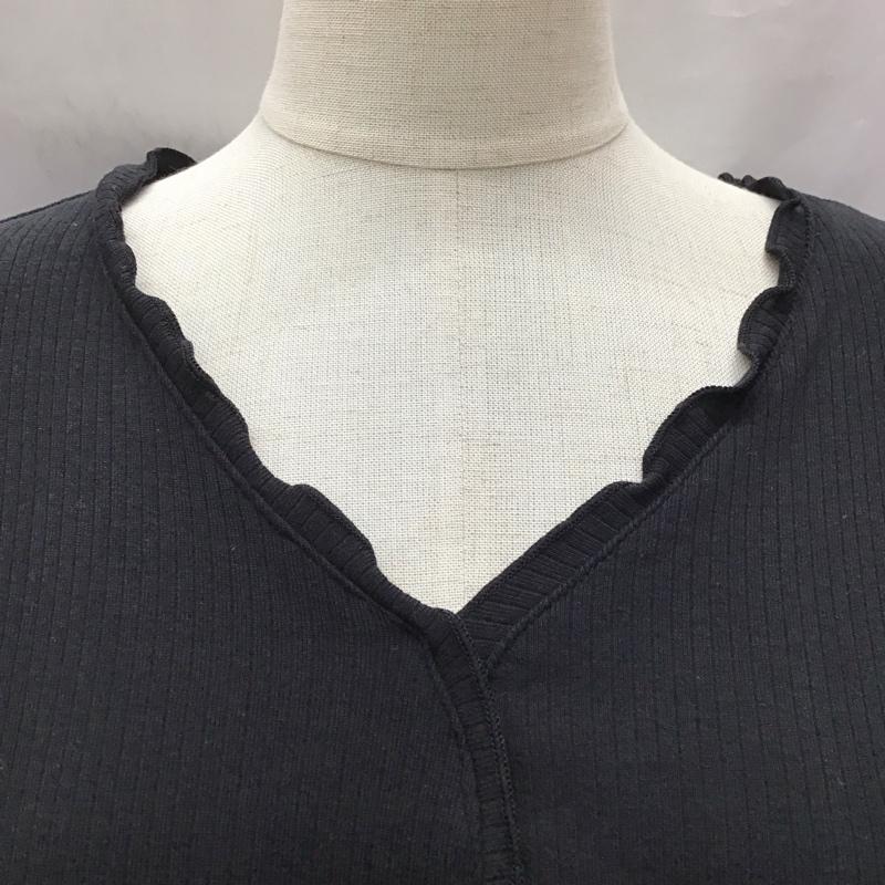 ゲス Guess カットソー 半袖 半袖カットソー ニットカットソー Vネックカットソー XS ロゴ、文字 黒 / ブラック /  レディース USED 古着 中古 10116354