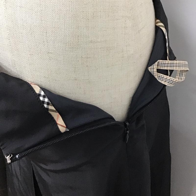 バーバリーブルーレーベル BURBERRY BLUE LABEL スカート ひざ丈スカート FLF49-614-09 ボックスプリーツ 38 無地 黒 / ブラック /  レディース USED 古着 中古 10114924