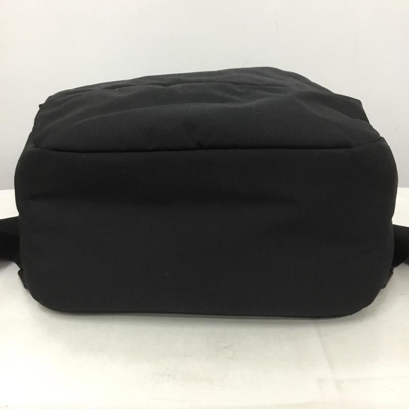 インケース incase リュックサック、デイパック リュックサック、デイバッグ QC-054907 City Compact Backpack With Cordura Nylon ロゴ、文字 黒 / ブラック /  メンズ USED 古着 中古 10140782