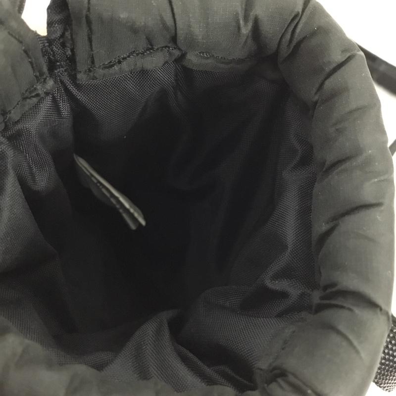 シュプリーム Supreme ショルダーバッグ ショルダーバッグ Puffer Neck Pouch 22AW 22FW ネックポーチ スマホショルダー ロゴ、文字 黒 / ブラック /  メンズ USED 古着 中古 10145855