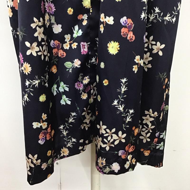 アーバンリサーチドアーズ URBAN RESEARCH DOORS ワンピース ひざ丈スカート DR76-26E004 Vネック 花柄 紺 / ネイビー /  レディース USED 古着 中古 10110855