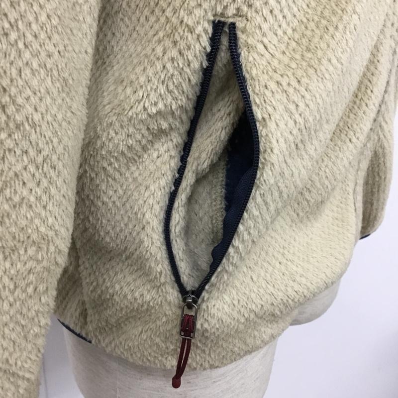 パタゴニア patagonia ジャケット、上着 ジャケット、ブレザー 26435FA23 2023FW フリースジャケット S ロゴ、文字 ベージュ / ベージュ /  メンズ USED 古着 中古 10107037