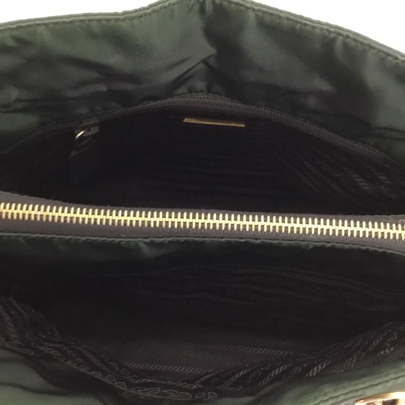プラダ PRADA トートバッグ トートバッグ チェーンベルト ロゴ、文字 カーキ / カーキ / X 金 / ゴールド /  レディース USED 古着 中古 10150238