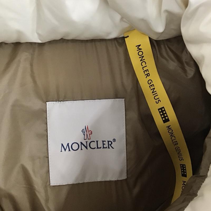 モンクレール MONCLER ジャケット、上着 ダウンジャケット H209L1A00002 M2341 Palm Angels 1 ロゴ、文字 白 / ホワイト / X 黒 / ブラック /  メンズ USED 古着 中古 10114746