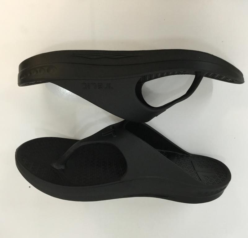 テリック TELIC サンダル サンダル 27～27.5cm TELIC FLIP FLOP リカバリーサンダル XL 無地 黒 / ブラック /  メンズ USED 古着 中古 10119313