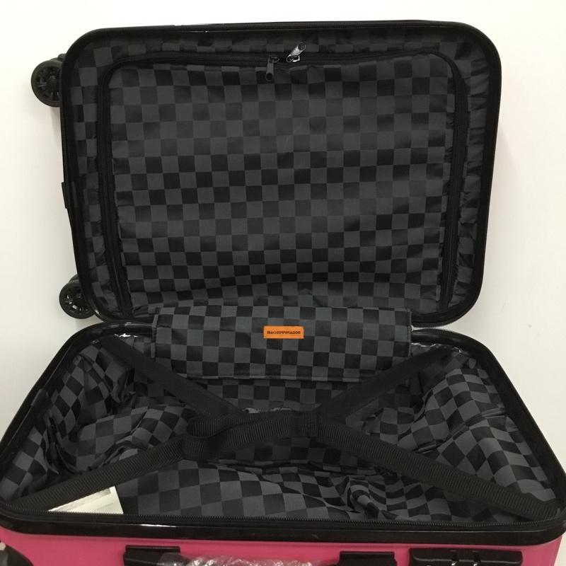 マキコーポレーション MAKI CORPORATION スーツケース、トランク スーツケース、トランク 5401-48 機内持込サイズ タグ付き キャリーケース 無地 桃 / ピンク /  レディース USED 古着 中古 10131607