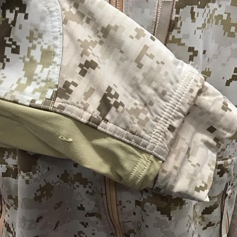 ミリタリー ミリタリー ジャケット、上着 ジャンパー、ブルゾン ミリタリージャケット usmc 180s combatdesert jkt リペア有り 古着 カモフラージュ柄・迷彩 マルチカラー / マルチカラー /  メンズ USED 古着 中古 10121435
