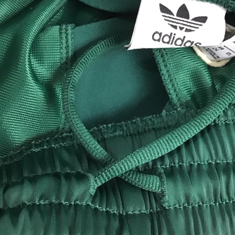 アディダス adidas ボトムス ボトムス 1W7002 ワイドレッグ トラックパンツ XS ロゴ、文字 緑 / グリーン / X 白 / ホワイト /  レディース USED 古着 中古 10120067