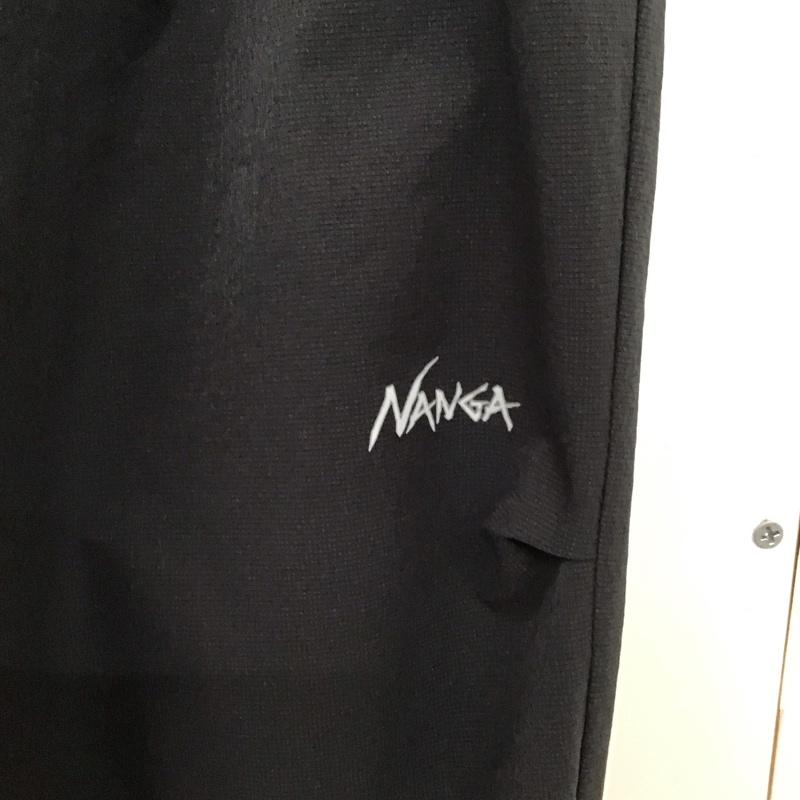 ナンガ NANGA パンツ ワークパンツ、ペインターパンツ nw2211-11230 AIRCLOTHCOMFYPANTS ナイロンパンツ M ロゴ、文字 黒 / ブラック /  メンズ USED 古着 中古 10141626