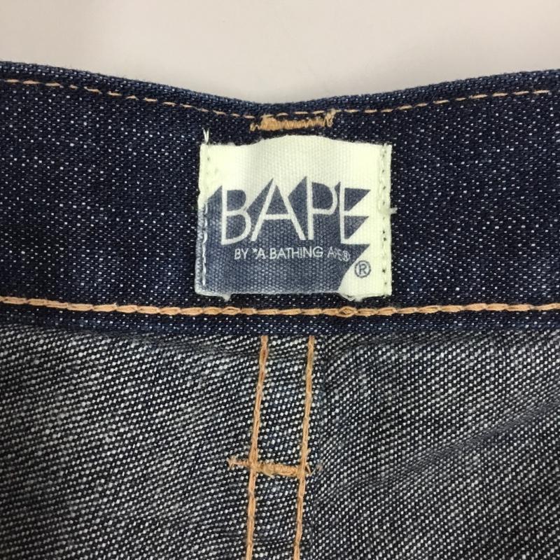 アベイシングエイプ A BATHING APE パンツ ショートパンツ デニム BAPE 星 L プリント インディゴ / インディゴ /  メンズ USED 古着 中古 10118955