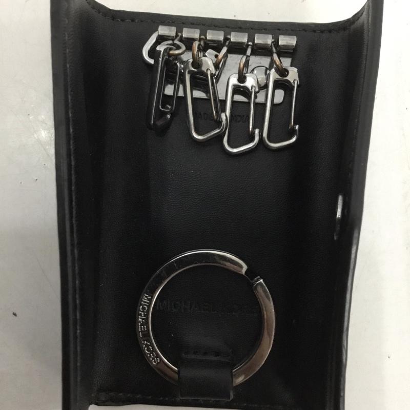 マイケルコース MICHAEL KORS キーケース キーケース MKシグネチャー COOPER ロゴ 総柄 黒 / ブラック /  メンズ USED 古着 中古 10142181