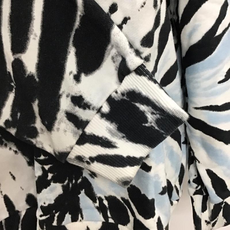 ザラ ZARA トレーナー 長袖 スウェット クルーネック M 総柄 白 / ホワイト / X 黒 / ブラック / X 水色 / ライトブルー /  レディース USED 古着 中古 10119604
