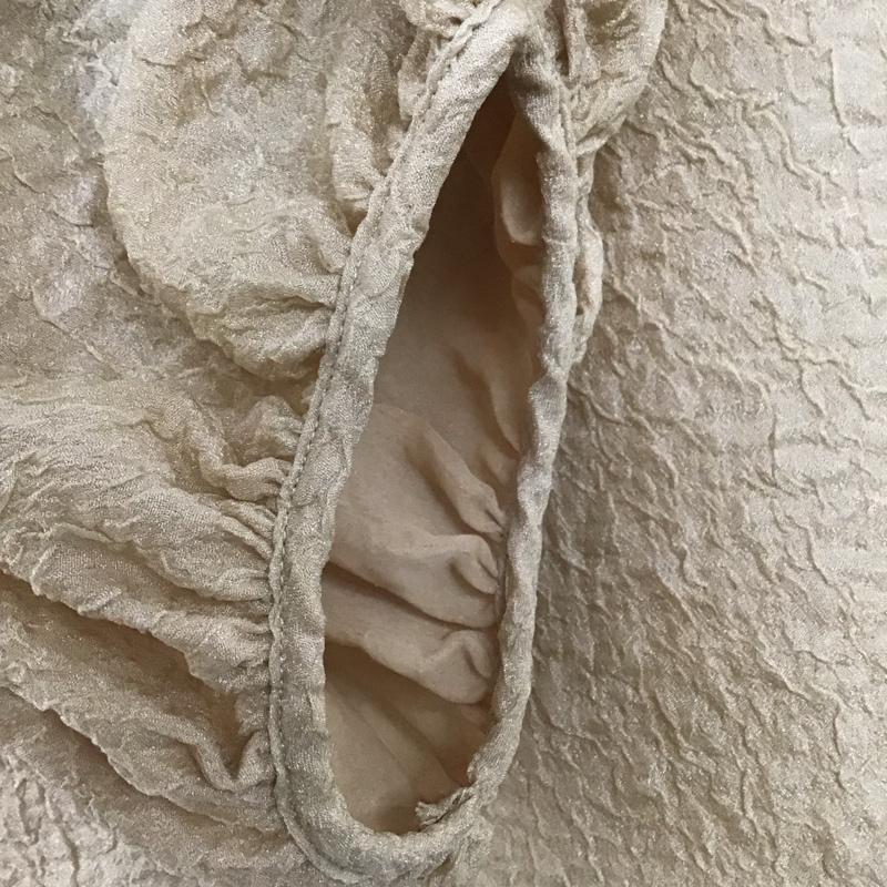 ミラオーウェン Mila Owen シャツ、ブラウス 七分袖 09WFT234110 クルーネックボリュームスリーブブラウス 0 無地 ベージュ / ベージュ /  レディース USED 古着 中古 10141228