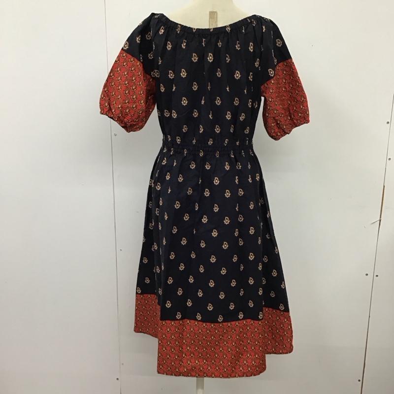 アズールバイマウジー AZUL BY MOUSSY ワンピース ひざ丈スカート 250ASS33-J067 オフショルダー 半袖 S 総柄 赤 / レッド / X 紺 / ネイビー /  レディース USED 古着 中古 10115305