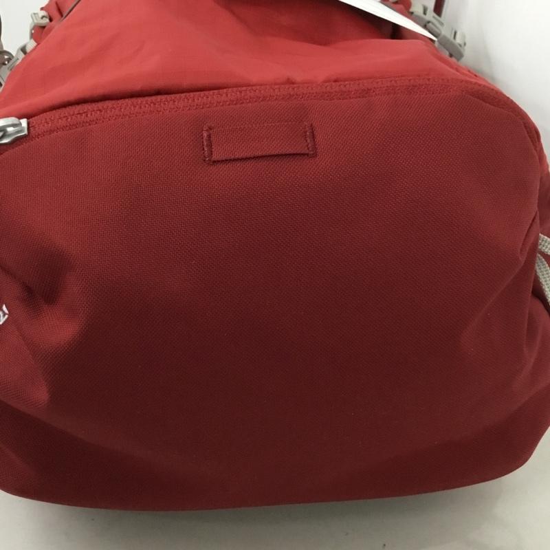 ファウデ VAUDE リュックサック、デイパック リュックサック、デイバッグ 12095 WO Varyd 20 登山 トレッキング 20L ロゴ、文字 えんじ / ワインレッド /  レディース USED 古着 中古 10131914