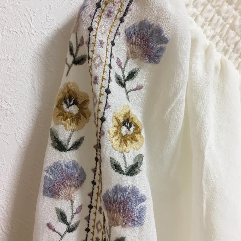 ダブルクローゼット w closet トップス トップス FREE 無地 X 刺繍 X 花柄 白 / ホワイト / X マルチカラー / マルチカラー /  レディース USED 古着 中古 10002152