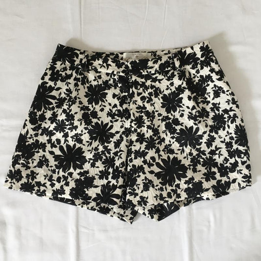 ブロードゥリー&コー Broderie & Co パンツ ショートパンツ 38 花柄 白 / ホワイト / X 黒 / ブラック /  レディース USED 古着 中古 10008621