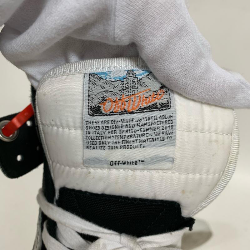 オフホワイト off white スニーカー スニーカー 無地 X ワンポイント X  白 / ホワイト / X 黒 / ブラック /  メンズ USED 古着 中古 10009504